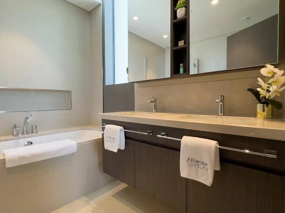 Apartment 3Br Plus Maids With Full Burj Khalifa Views Dubai