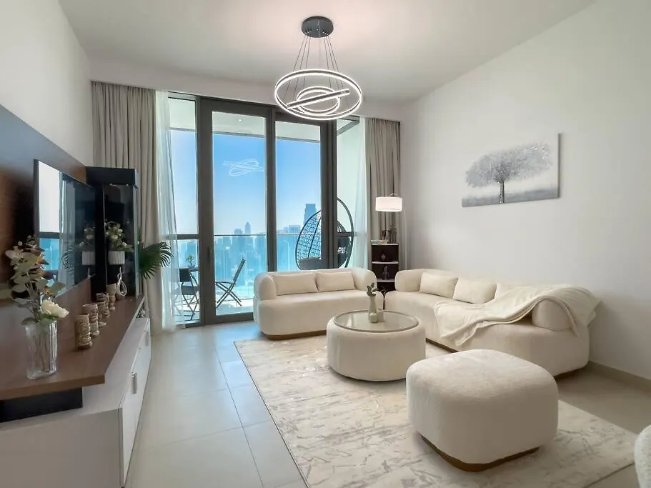 3Br Plus Maids With Full Burj Khalifa Views Dubai Apartment