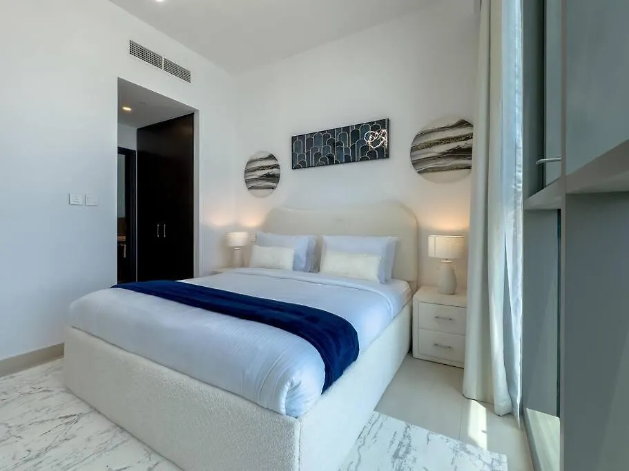 3Br Plus Maids With Full Burj Khalifa Views Dubai United Arab Emirates