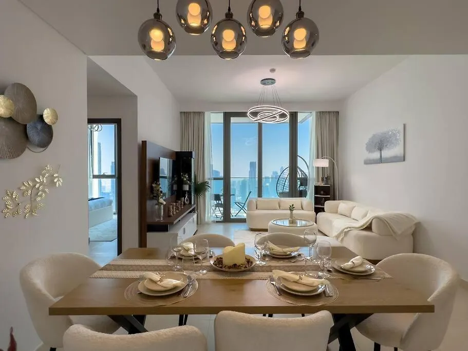 3Br Plus Maids With Full Burj Khalifa Views Dubai