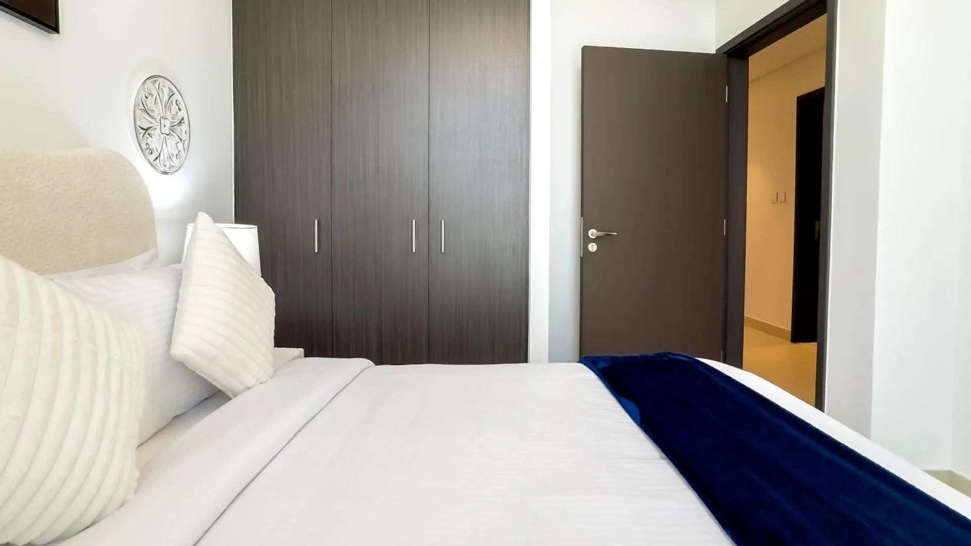 3Br Plus Maids With Full Burj Khalifa Views Dubai United Arab Emirates